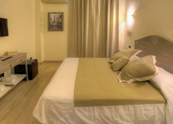 La Casa Di Maurizio Frühstückspension 3*